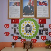 sanat etkınliği ,okuma yazmaçalişması 23 nisan çalişması ,kutlu doğum artık materyal çalişması (2699)
