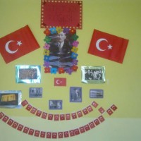 okul öncesınde kağit işler, duvar süsü ,davetiye kartları ,suluboya  çalişması (6795)
